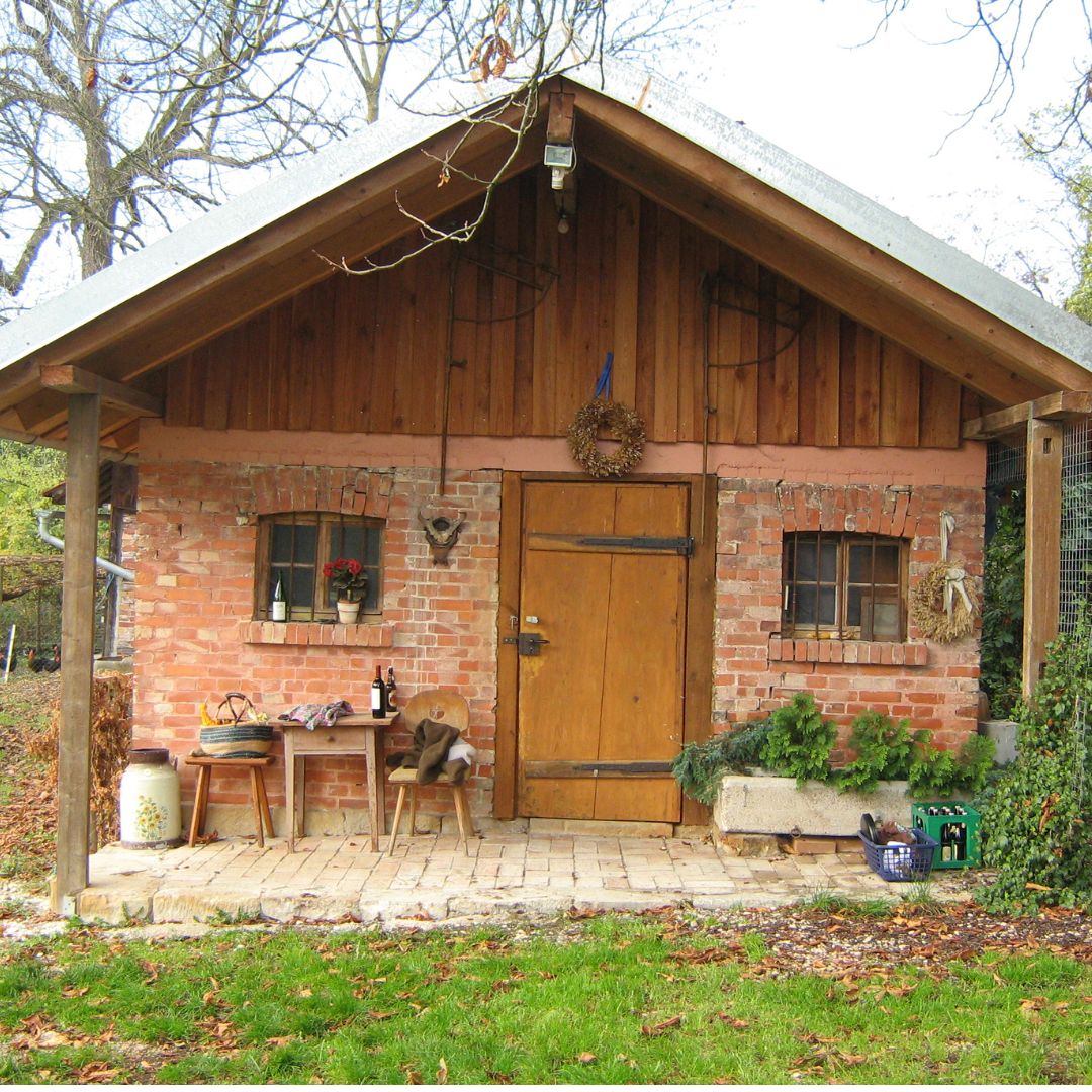 Backhaus mit Holzbackofen